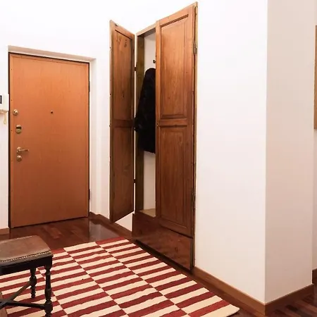 ALTIDO Superb&Chic Flat in Viale Geno, Como Lake