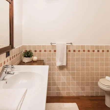 ALTIDO Superb&Chic Flat in Viale Geno, Como Lake Appartamento Lake Como
