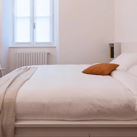 Altido Superb And Chic Flat In Viale Geno, Como Lake Apartment Lake Como