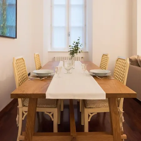 Altido Superb And Chic Flat In Viale Geno, Como Lake Lejlighed Lake Como