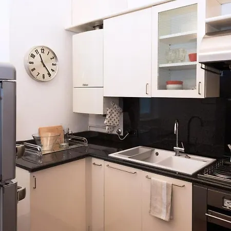 Altido Superb And Chic Flat In Viale Geno, Como Lake Appartement